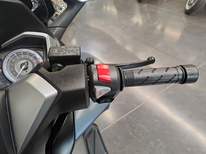 Image HONDA NSS Forza NSS 350 Forza Smart Top Box 2023