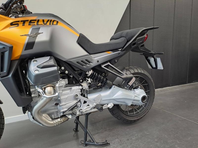 Image MOTO-GUZZI V100 Mandello STELVIO