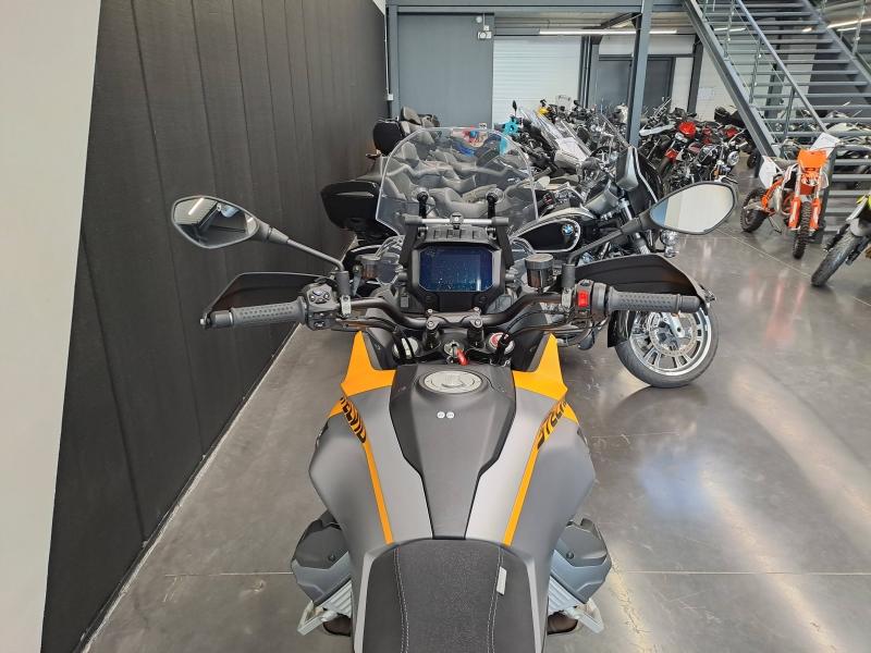 Image MOTO-GUZZI V100 Mandello STELVIO