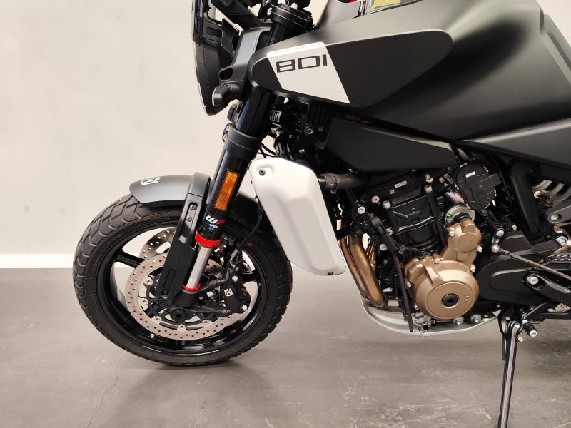 Image HUSQVARNA Svartpilen Svartpilen 801