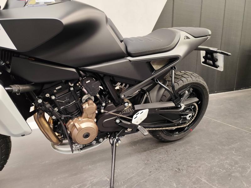 Image HUSQVARNA Svartpilen Svartpilen 801