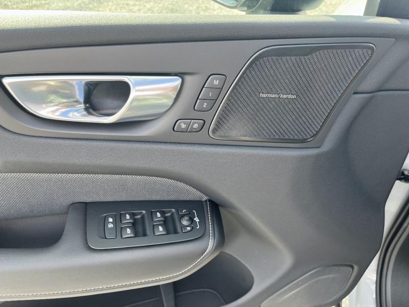 Image VOLVO XC60 T6 Hybride Rechargeable 350ch Plus Style Dark Geartronic 8 AWD