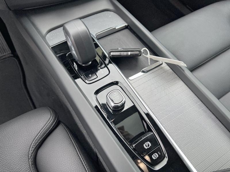 Image VOLVO XC60 T6 AWD 253 + 145ch Utimate Style Dark Geartronic