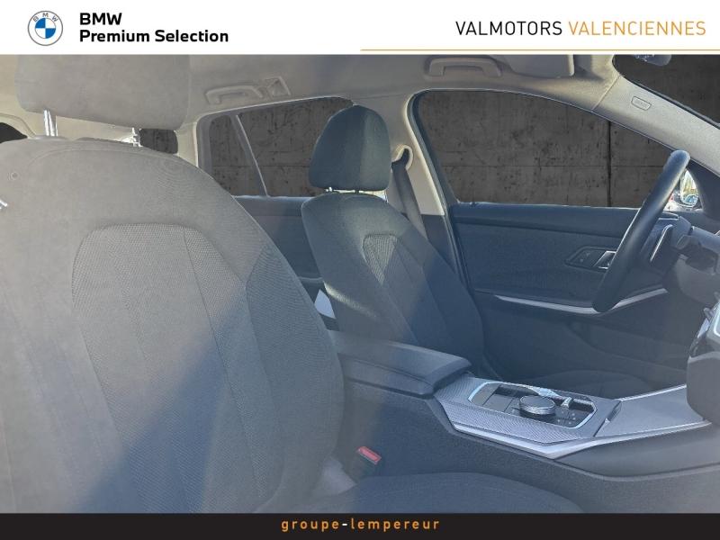 Image BMW Série 3 Touring 318dA 150ch