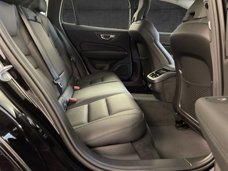 Image VOLVO V60 B4 197ch Ultra Style Dark DCT 7