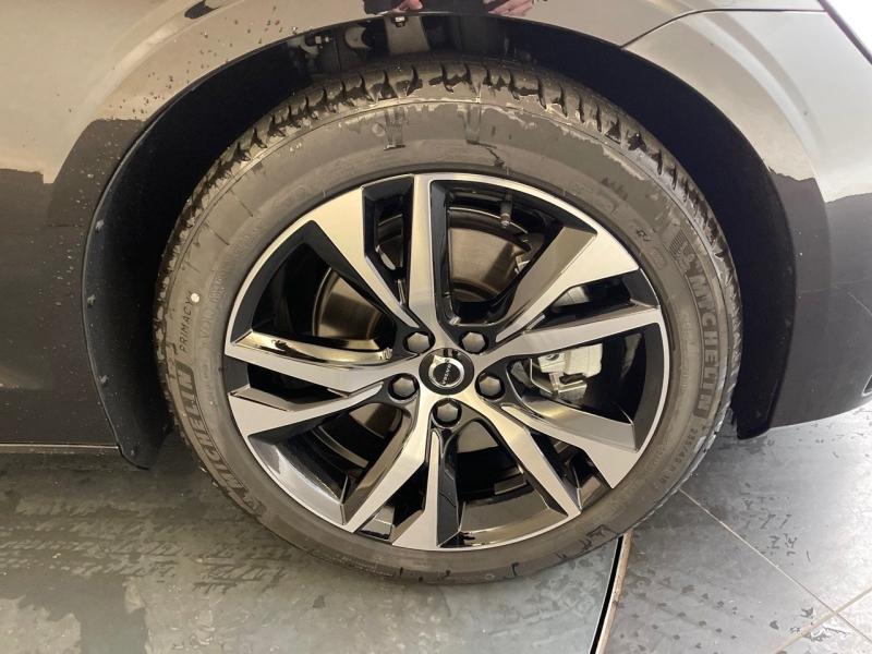 Image VOLVO V60 B4 197ch Ultra Style Dark DCT 7