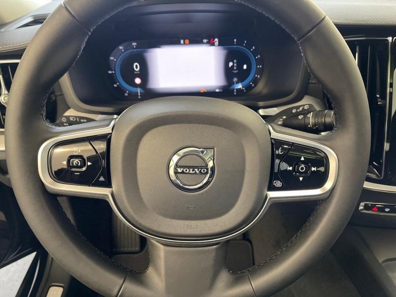 Image VOLVO V60 B4 197ch Ultra Style Dark DCT 7