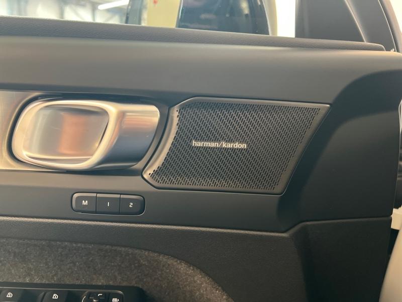 Image VOLVO XC40 B3 163ch Black Edition DCT 7