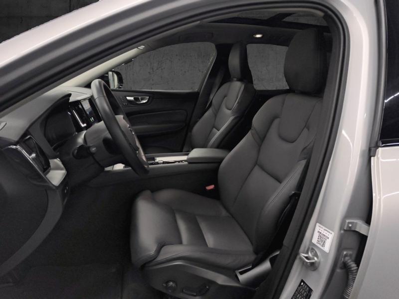 Image VOLVO XC60 T6 Hybride Rechargeable 253 + 145ch Ultra Style Dark Geartronic 8 AWD