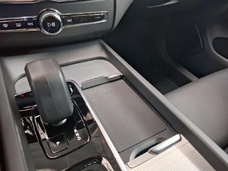 Image VOLVO XC60 T6 Hybride Rechargeable 253 + 145ch Plus Style Dark Geartronic 8 AWD