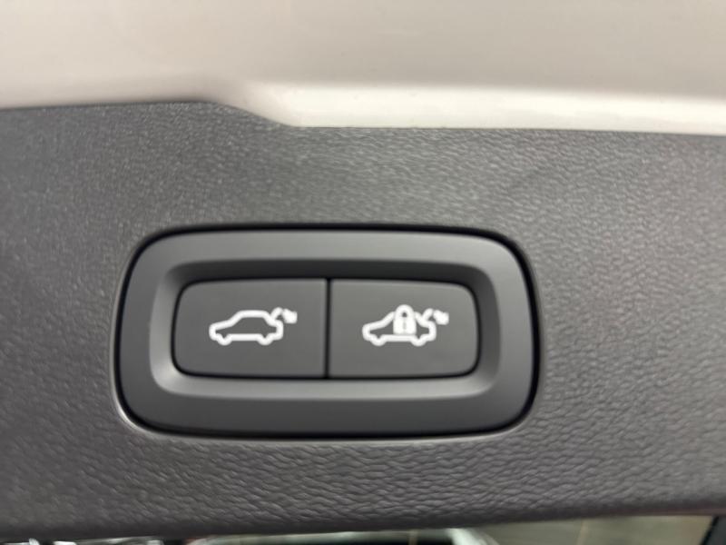 Image VOLVO V60 B4 197ch Ultra Style Dark DCT 7