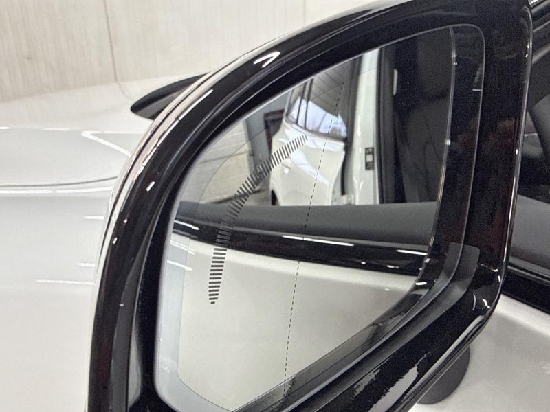 Image VOLVO V60 B4 197ch Ultra Style Dark DCT 7