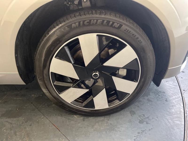 Image VOLVO XC60 T6 Hybride Rechargeable 253 + 145ch Ultra Style Dark Geartronic 8 AWD