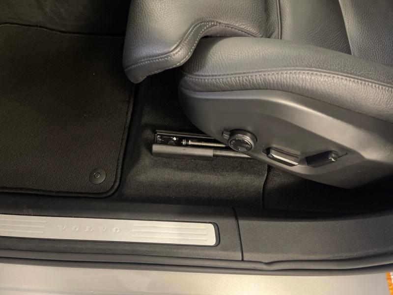 Image VOLVO XC60 T6 Hybride Rechargeable 253 + 145ch Ultra Style Dark Geartronic 8 AWD