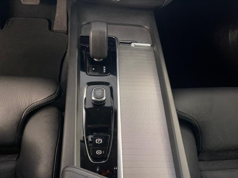 Image VOLVO XC60 T6 Hybride Rechargeable 253 + 145ch Ultra Style Dark Geartronic 8 AWD