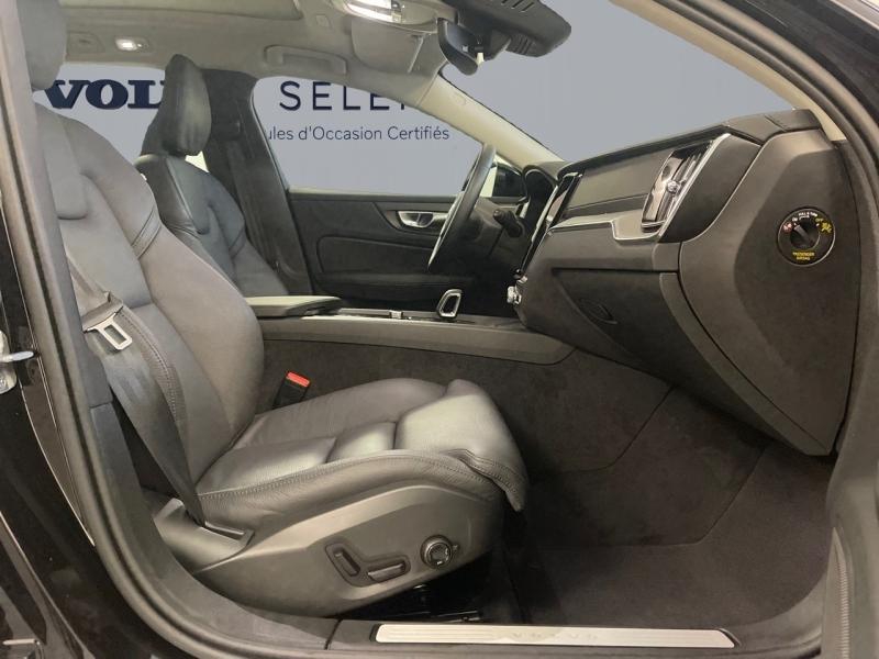 Image VOLVO V60 B4 197ch Ultra Style Dark DCT 7