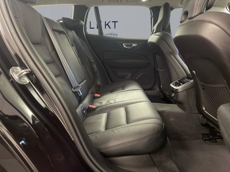 Image VOLVO V60 B4 197ch Ultra Style Dark DCT 7