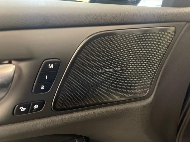 Image VOLVO V60 B4 197ch Ultra Style Dark DCT 7