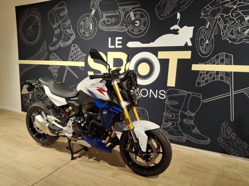 Image BMW F F 900 R A2