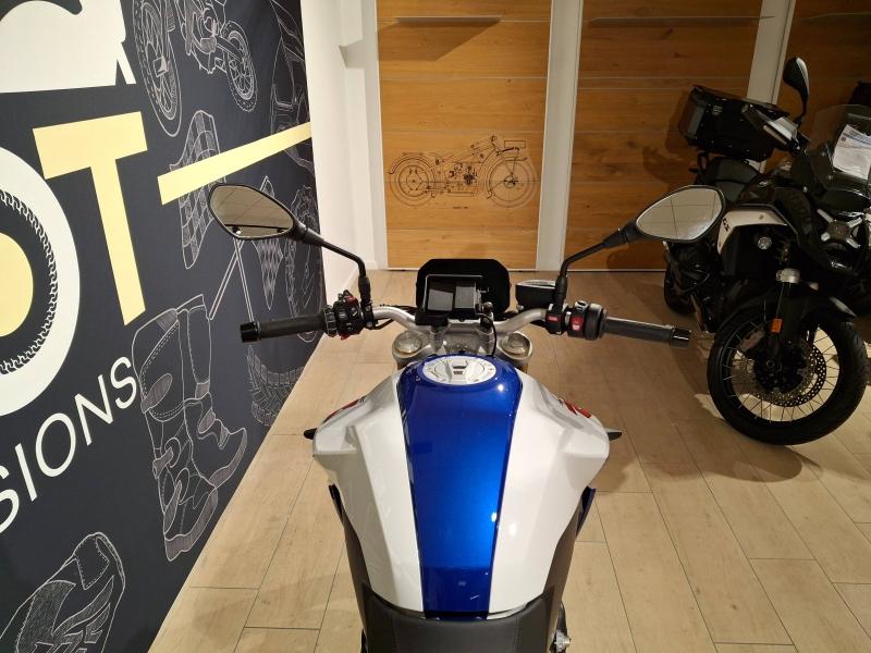 Image BMW F F 900 R A2