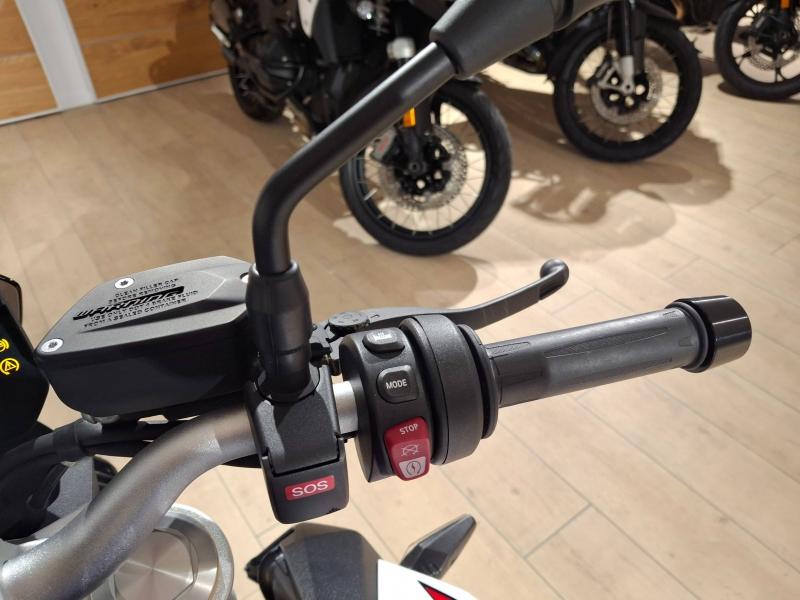 Image BMW F F 900 R A2