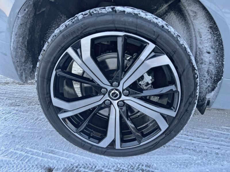 Image VOLVO XC60 T6 Hybride Rechargeable 350ch Ultra Style Dark Geartronic 8 AWD