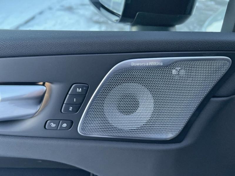 Image VOLVO XC60 T6 Hybride Rechargeable 350ch Ultra Style Dark Geartronic 8 AWD