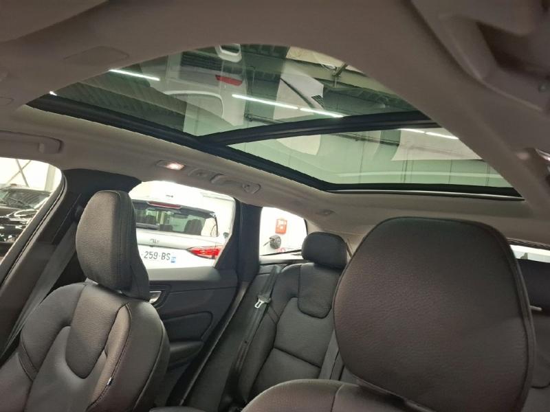 Image VOLVO XC60 T6 Hybride Rechargeable 253 + 145ch Plus Style Dark Geartronic 8 AWD