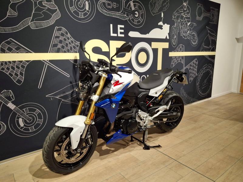 Image BMW F F 900 R A2