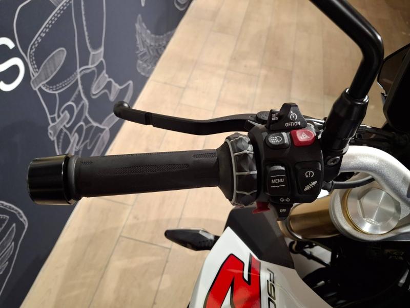 Image BMW F F 900 R A2