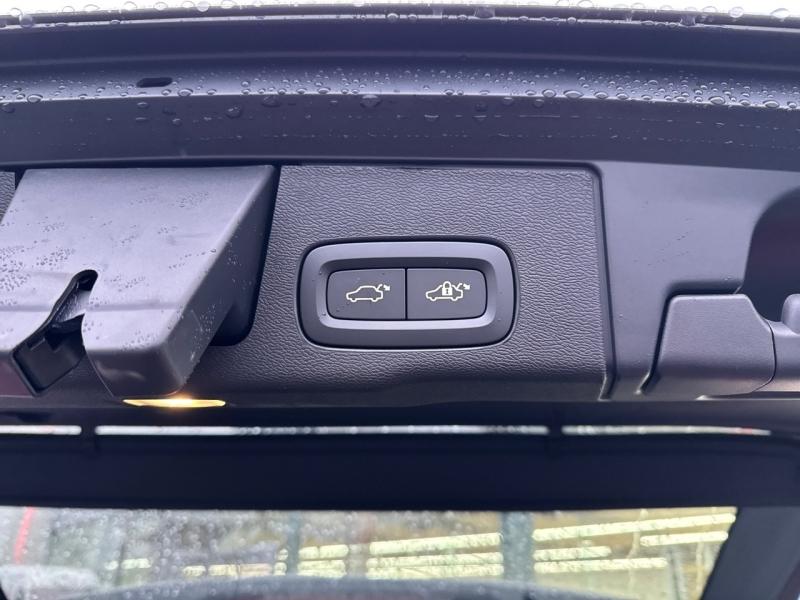 Image VOLVO XC60 T6 Hybride Rechargeable 350ch Ultra Style Dark Geartronic 8 AWD