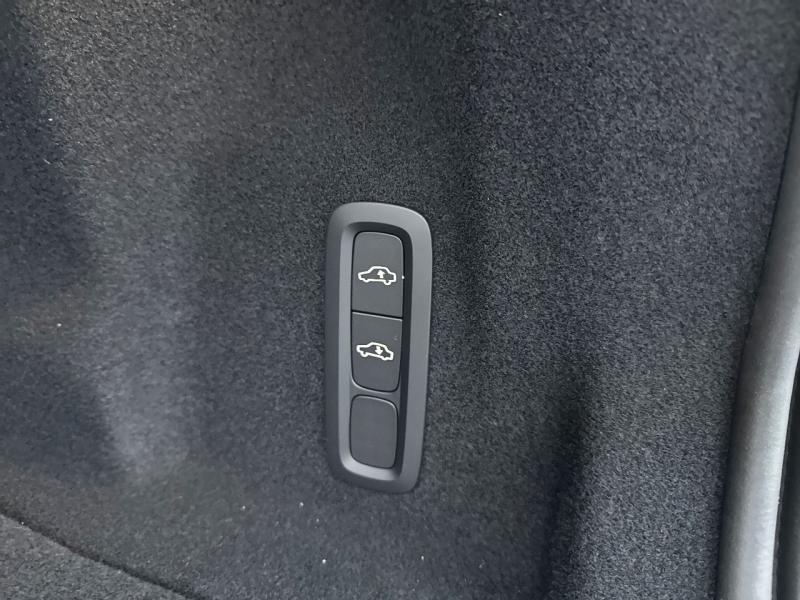 Image VOLVO XC60 T6 Hybride Rechargeable 350ch Ultra Style Dark Geartronic 8 AWD