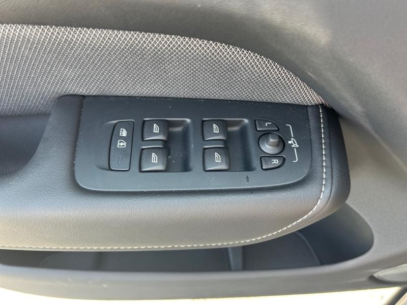 Image VOLVO XC60 T6 AWD 253 + 145ch Plus Style Dark Geartronic