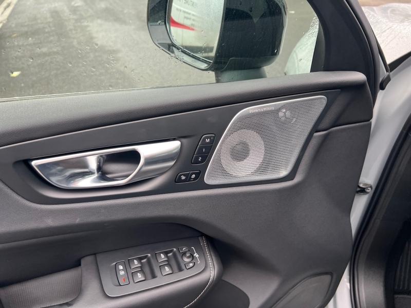 Image VOLVO XC60 T6 Hybride Rechargeable 350ch Ultra Style Dark Geartronic 8 AWD