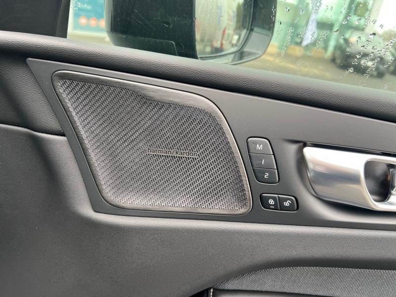 Image VOLVO XC60 T6 Hybride Rechargeable 350ch Plus Style Dark Geartronic 8 AWD