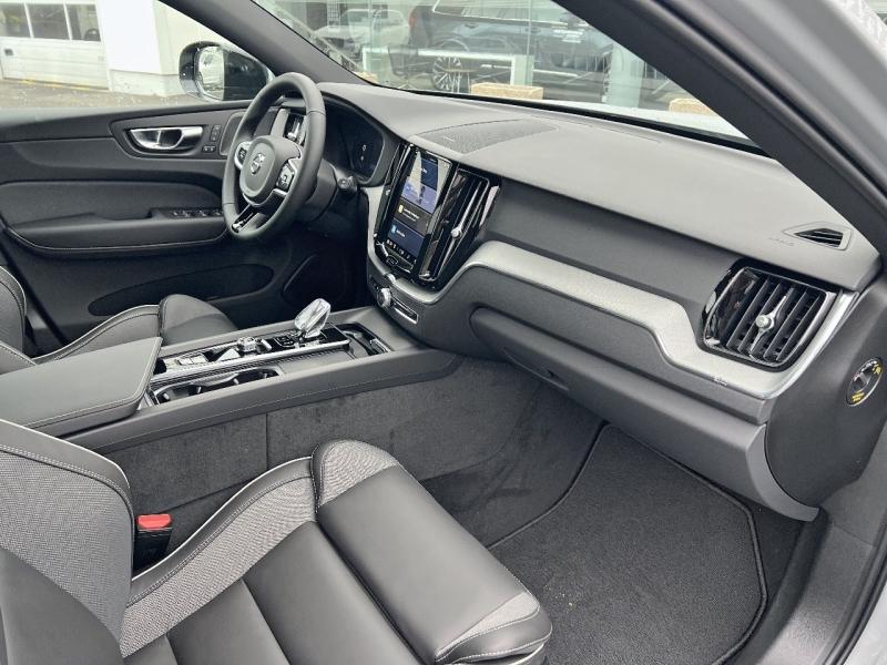 Image VOLVO XC60 T6 Hybride Rechargeable 350ch Plus Style Dark Geartronic 8 AWD