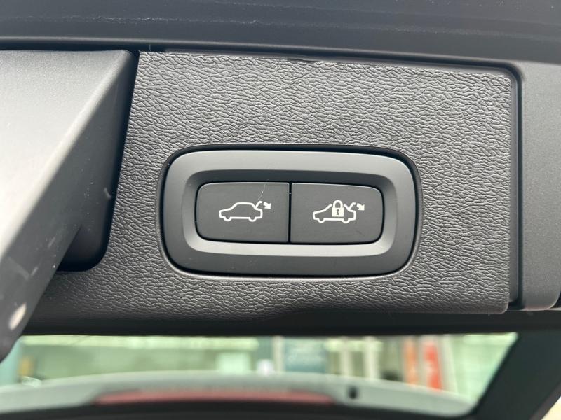 Image VOLVO XC60 T6 Hybride Rechargeable 350ch Plus Style Dark Geartronic 8 AWD