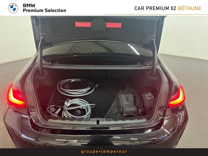 Image BMW Série 3 330eA 292ch M Sport