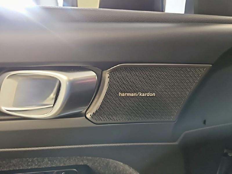 Image VOLVO EC40 Single Extended Range 252ch Black Edition