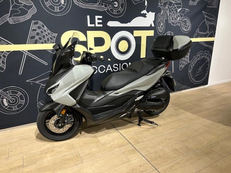 Image HONDA Forza 125 / Smart Top Box