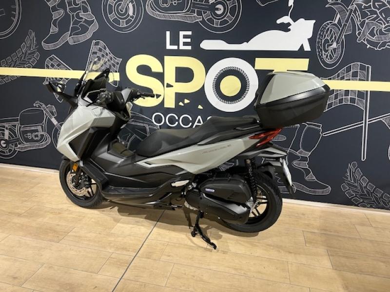 Image HONDA Forza 125 / Smart Top Box