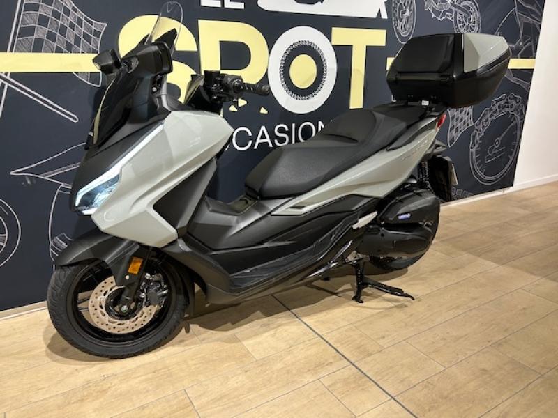 Image HONDA Forza 125 / Smart Top Box