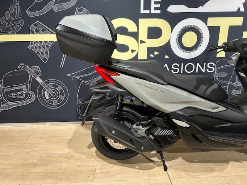 Image HONDA Forza 125 / Smart Top Box