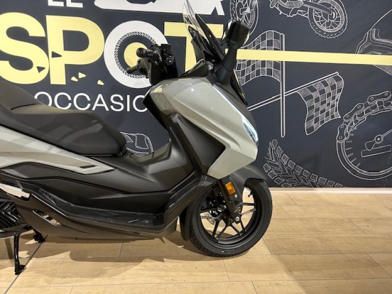 Image HONDA Forza 125 / Smart Top Box