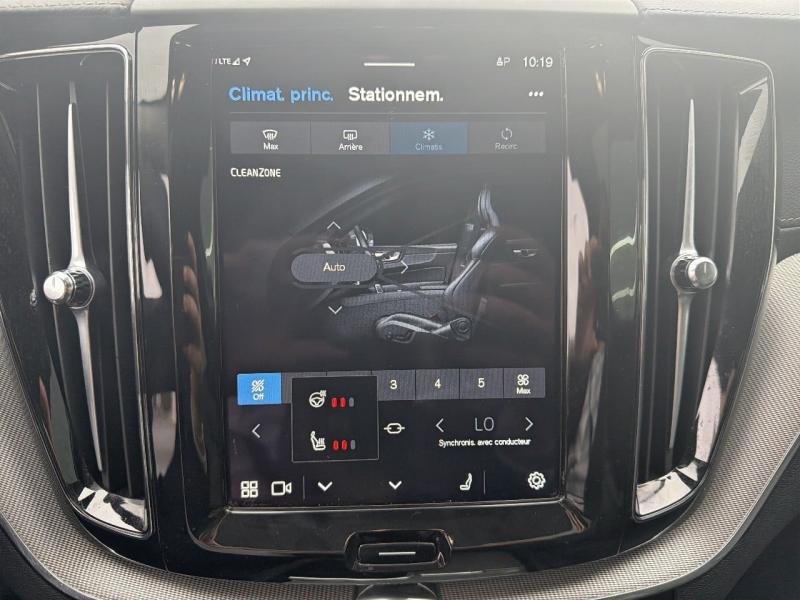 Image VOLVO XC60 T6 Hybride Rechargeable 253 + 145ch Ultra Style Dark Geartronic 8 AWD