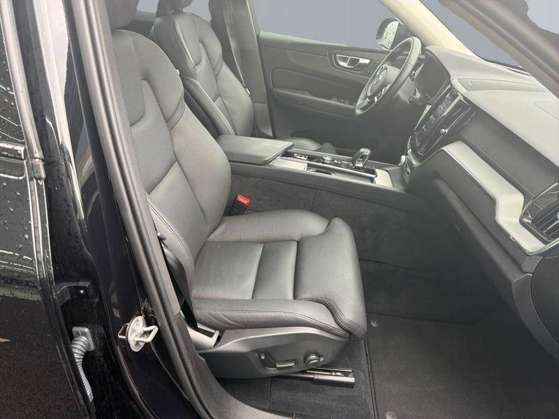 Image VOLVO XC60 T6 Hybride Rechargeable 253 + 145ch Ultra Style Dark Geartronic 8 AWD