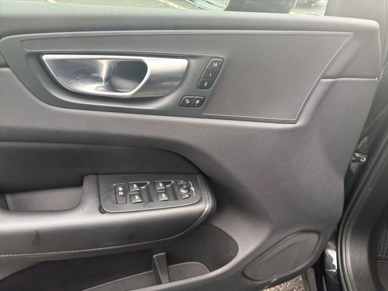 Image VOLVO XC60 T6 Hybride Rechargeable 253 + 145ch Plus Style Dark Geartronic 8 AWD