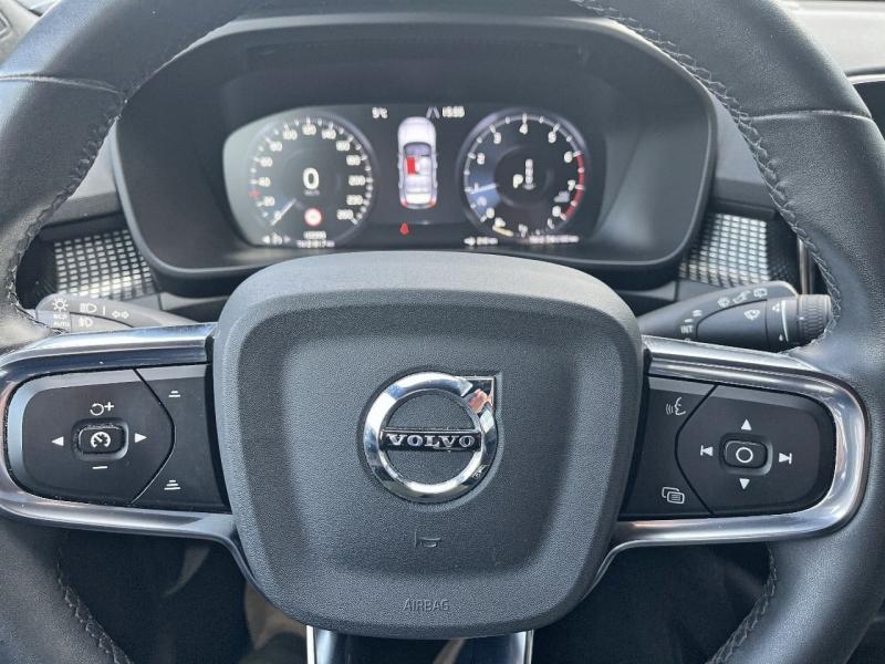 Image VOLVO XC40 T2 129ch R-Design Geartronic 8