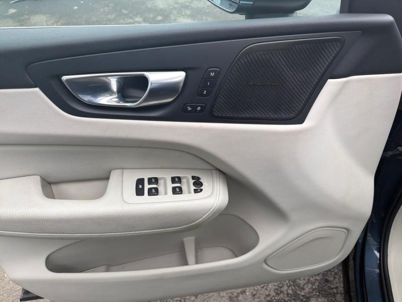 Image VOLVO XC60 T6 AWD 253 + 145ch Inscription Luxe Geartronic