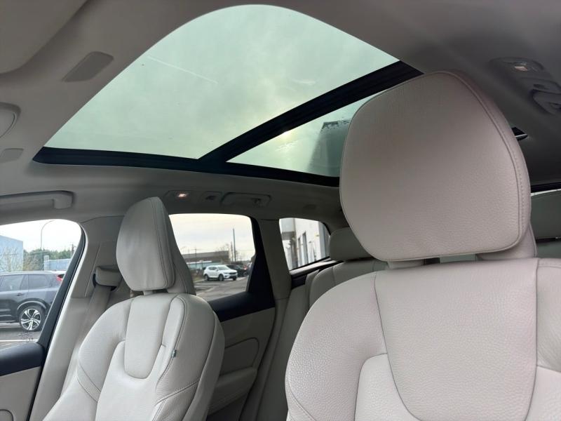 Image VOLVO XC60 T6 AWD 253 + 145ch Inscription Luxe Geartronic